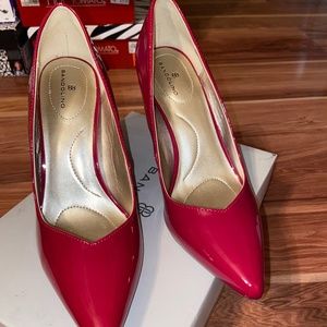 Pointy Toe Patent Leather Pumps